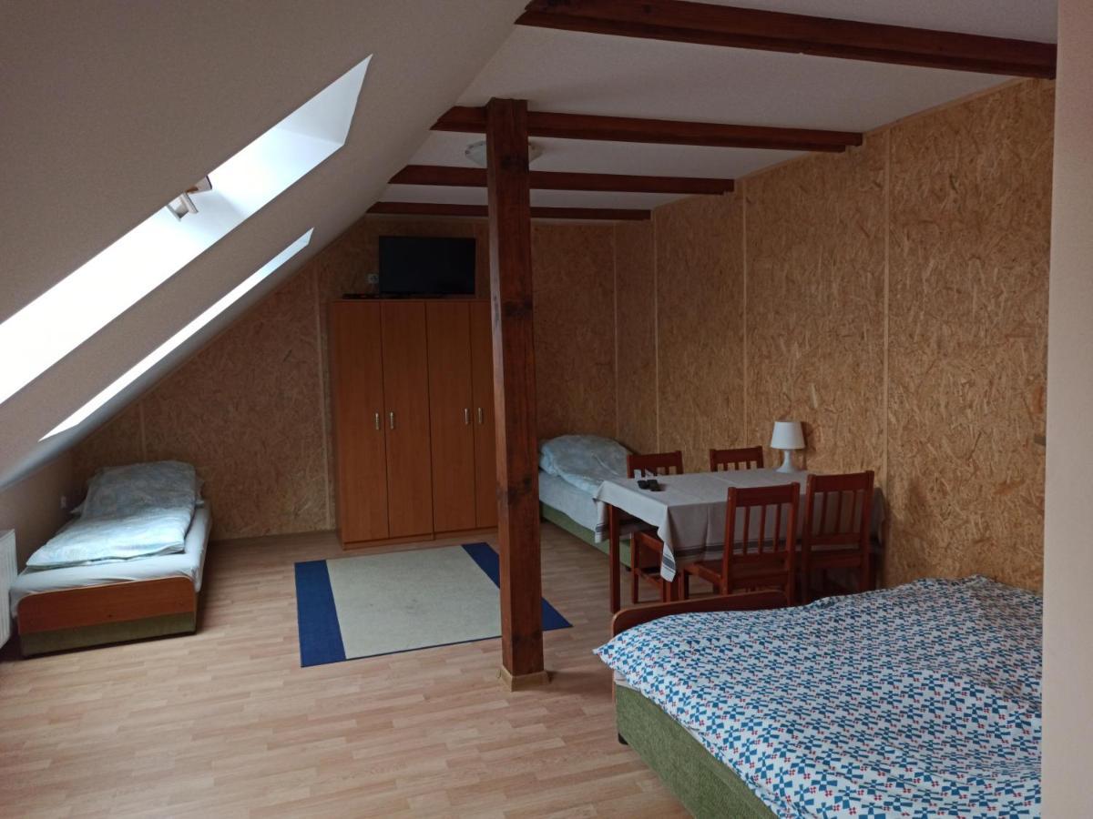 Powroznik 94 Apartment Мушина Екстериор снимка